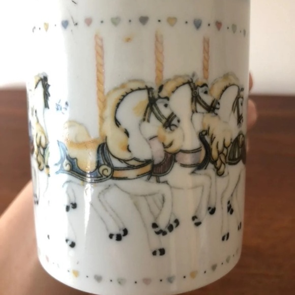Vintage Otigiri Carousel Mug - Picture 2 of 2